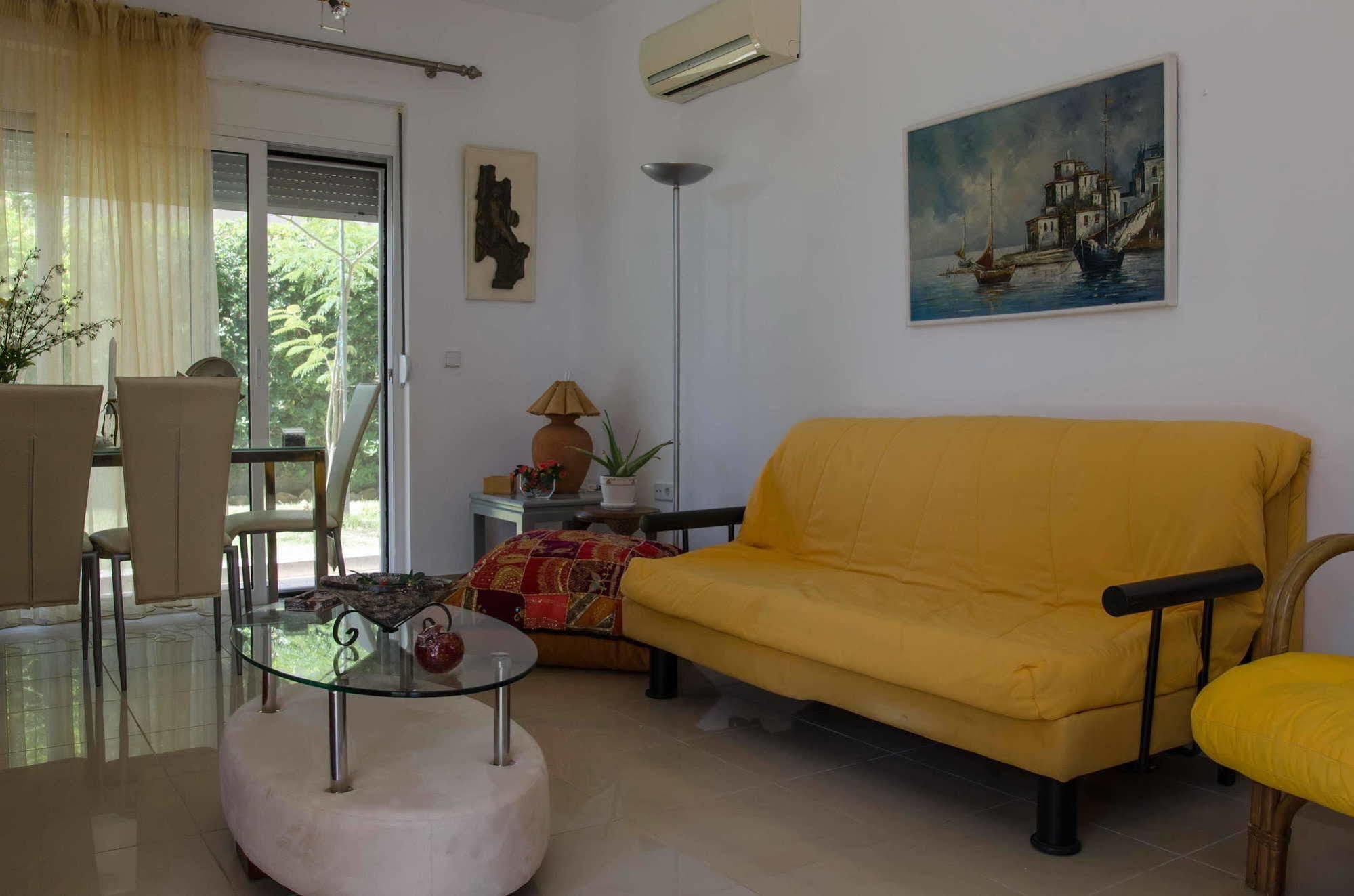 Goji Vegan Hotel เอียลิซอส ภายนอก รูปภาพ